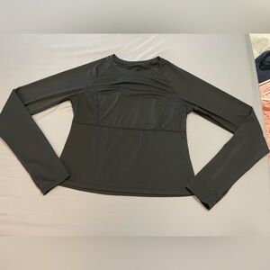 HALARA Black NWOT Long Sleeve Tee, Size Large 🖤